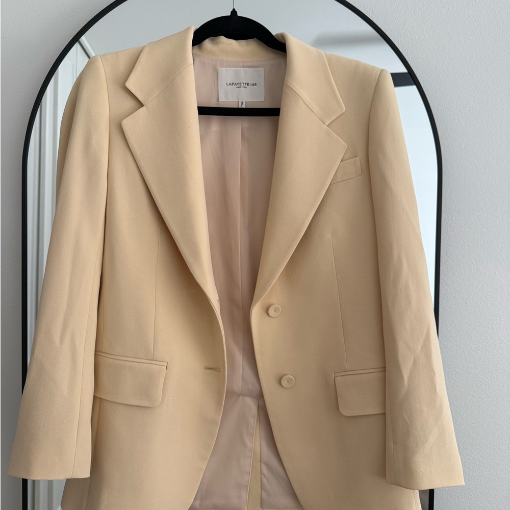 Lafayette 148 New York pale yellow Women's Blazer